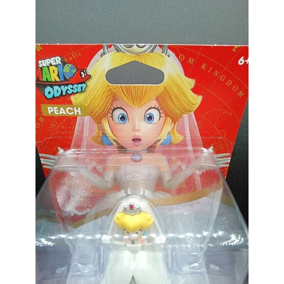 Super Mario Odyssey Princess Peach Amiibo Figure - Picture 3 of 6